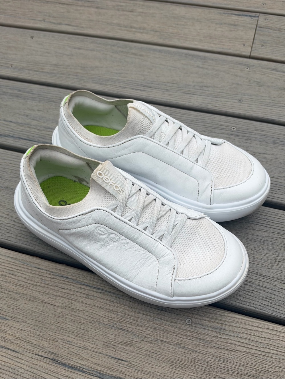 OOFOS Club+ White Sneakers Women’s Size 8